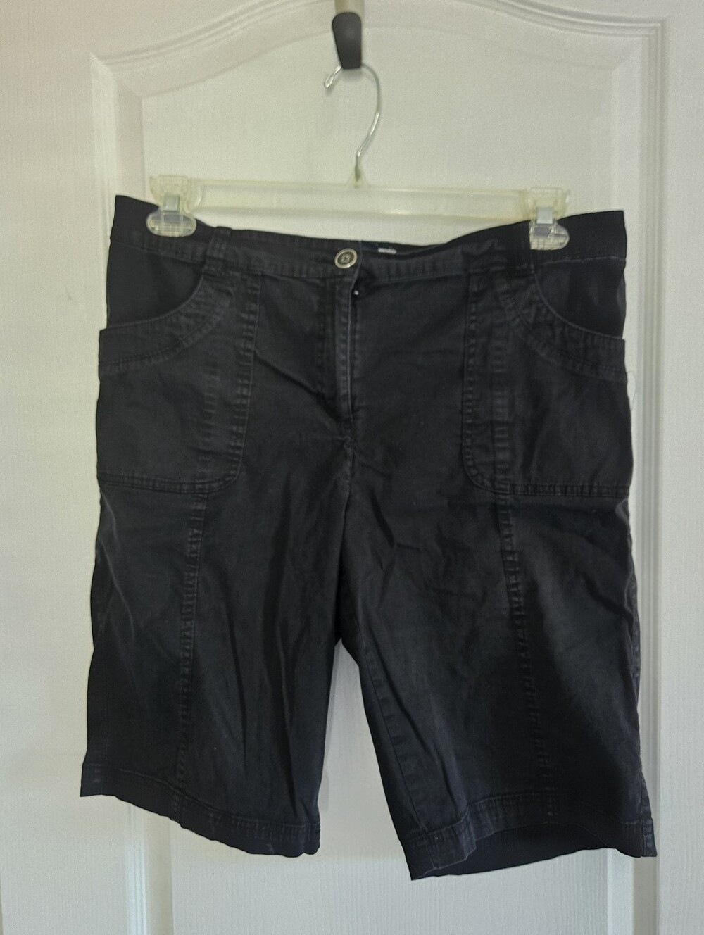 Karen Scott Size 12 Beach Bermuda Shorts Black Pockets 98% Cotton